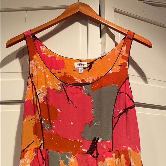 Vibrant Abstract Floral Dress - Picture 2 of 9